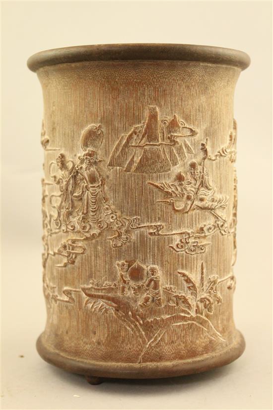 A Chinese bamboo brush pot, 19.5cm